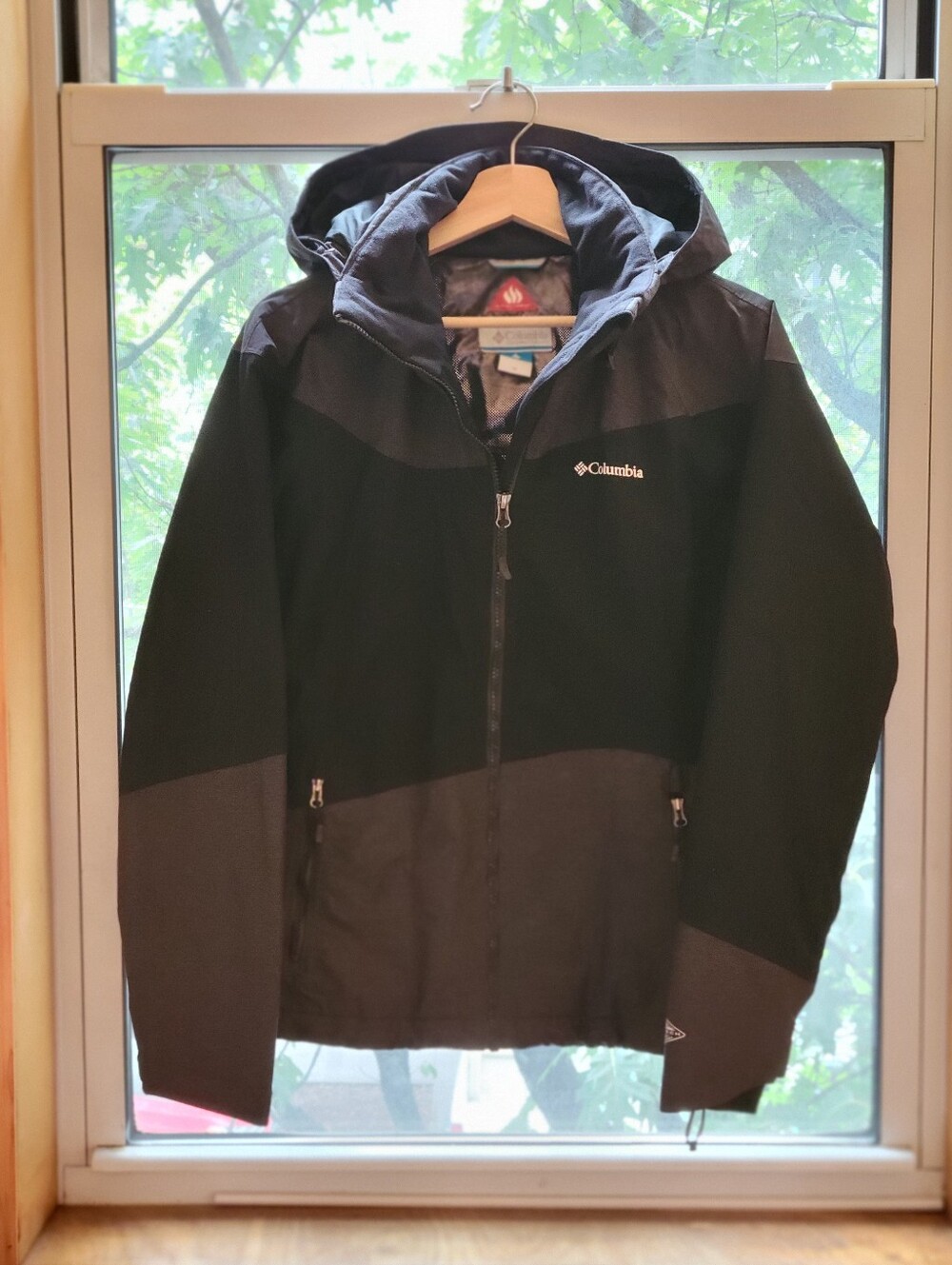 Columbia Ski Jacket, Two-Tone Black and Dark Gray Lightweight Softshell